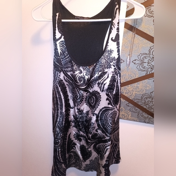 Black and white sleeveless blouse 2x - Picture 1 of 4